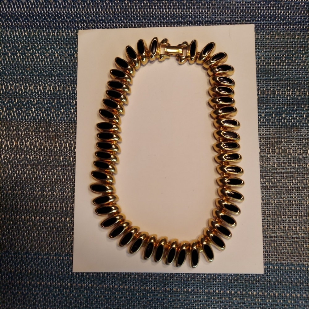 1980s ERWIN PEARL GOLDTONE ONYX ENAMEL STATEMENT CHOKER NECKLACE 7" Unsigned